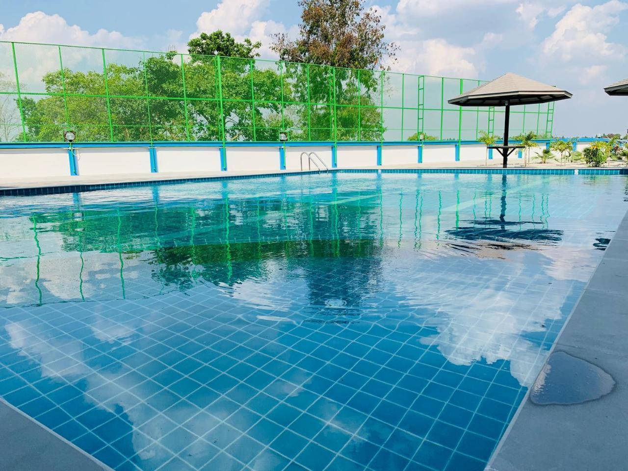 โรงแรมมาลินี Surin Buitenkant foto