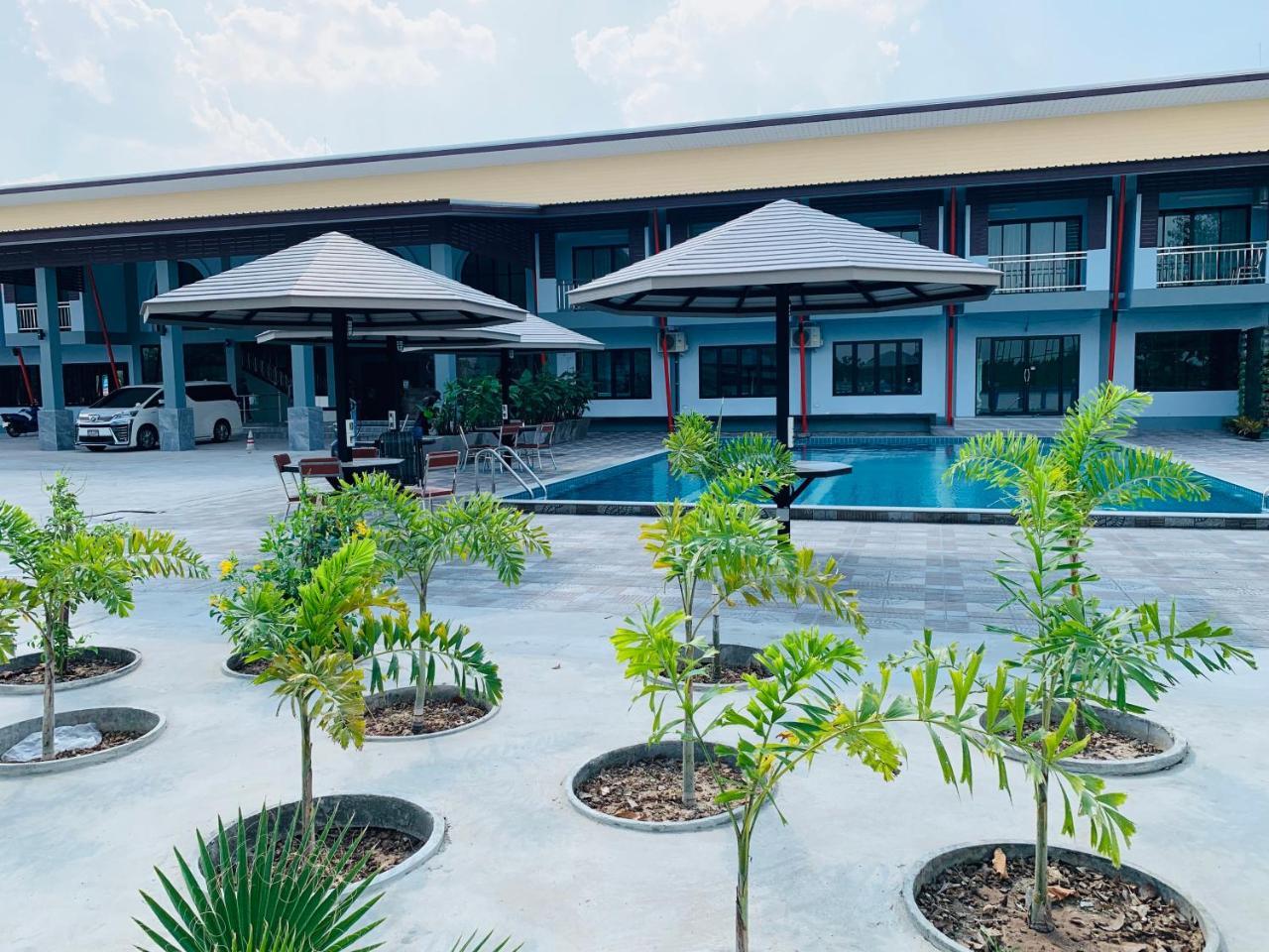 โรงแรมมาลินี Surin Buitenkant foto
